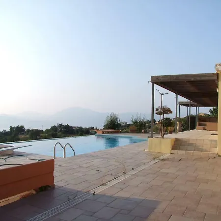 Breathtaking Sunset & Sea View While In The Pool * Ano Kastritsi
